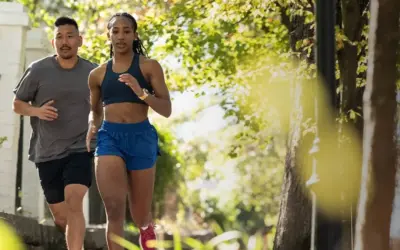 ¿Cuál es la diferencia entre Garmin Forerunner 165 y Garmin Forerunner 170?