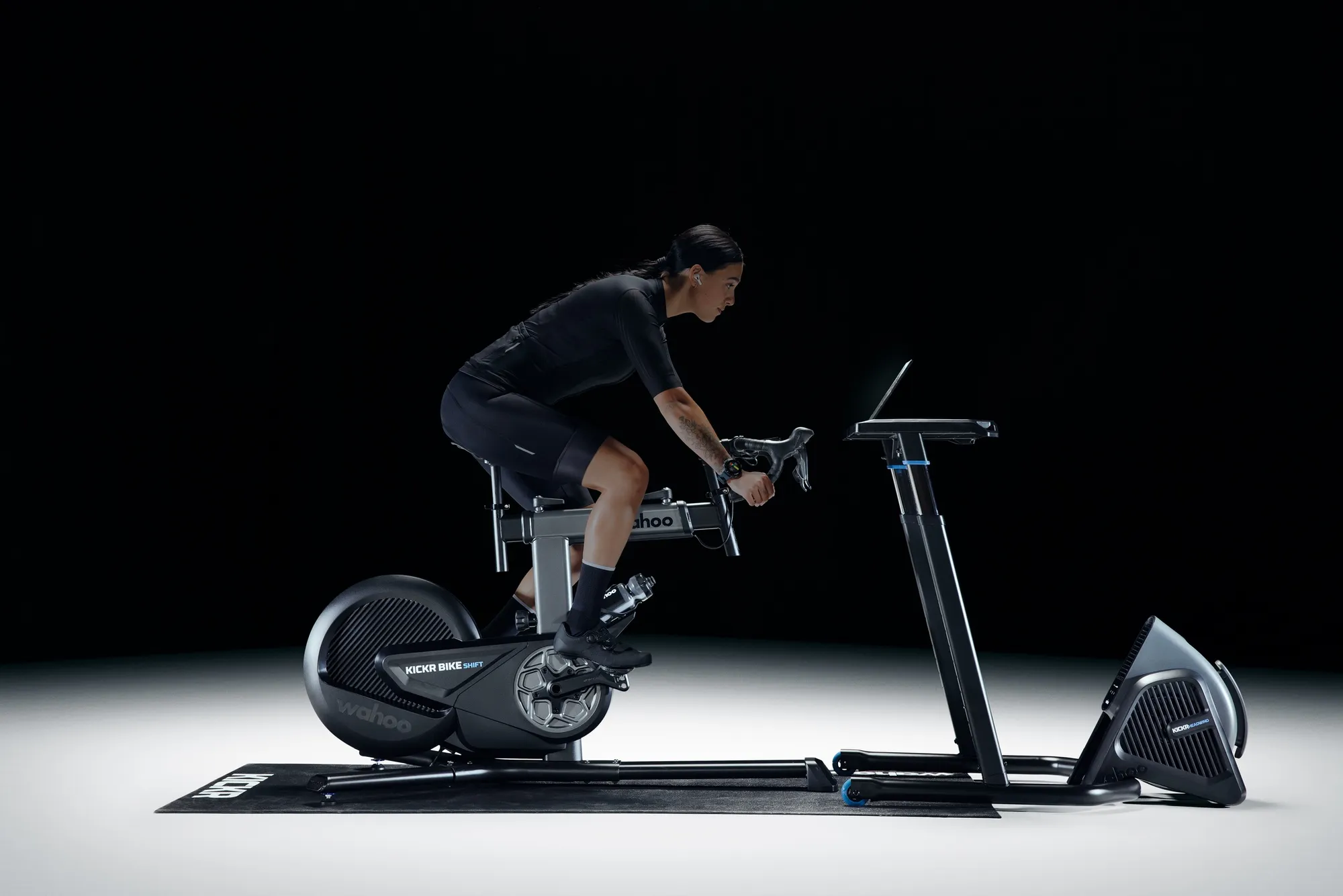 Wahoo KICKR BIKE SHIFT Indoor Bike Trainer en ARTIKULOS Portada 2