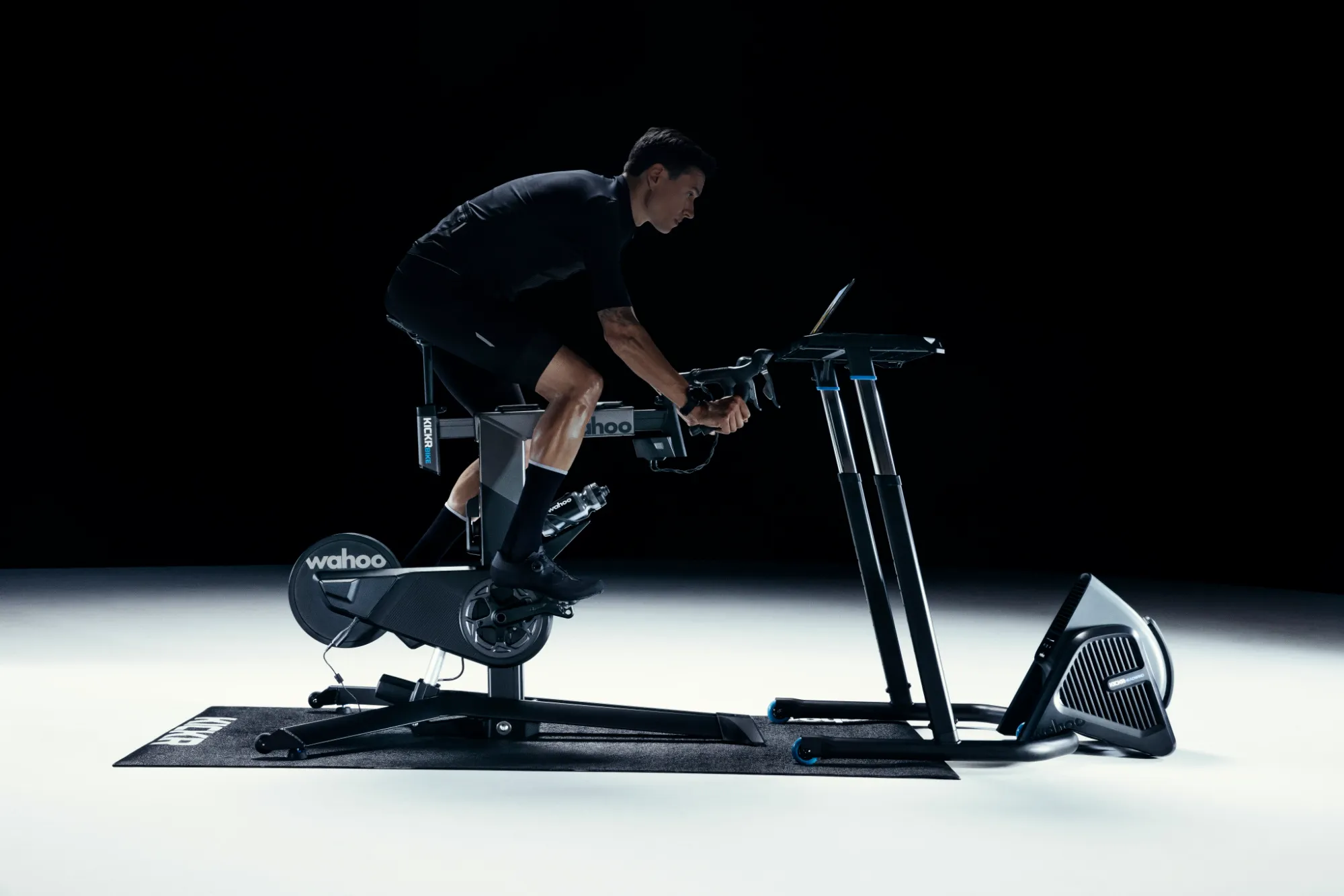 Wahoo KICKR BIKE Smart Bike en ARTIKULOS Portada 2